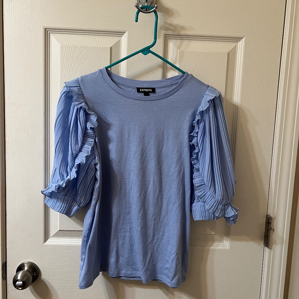 Express puff sleeve blouse